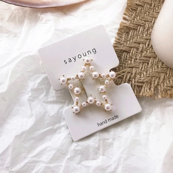 JUST IN ♡ 1 pc Pearl Hair Clip ♡ - Picture 2 of 7